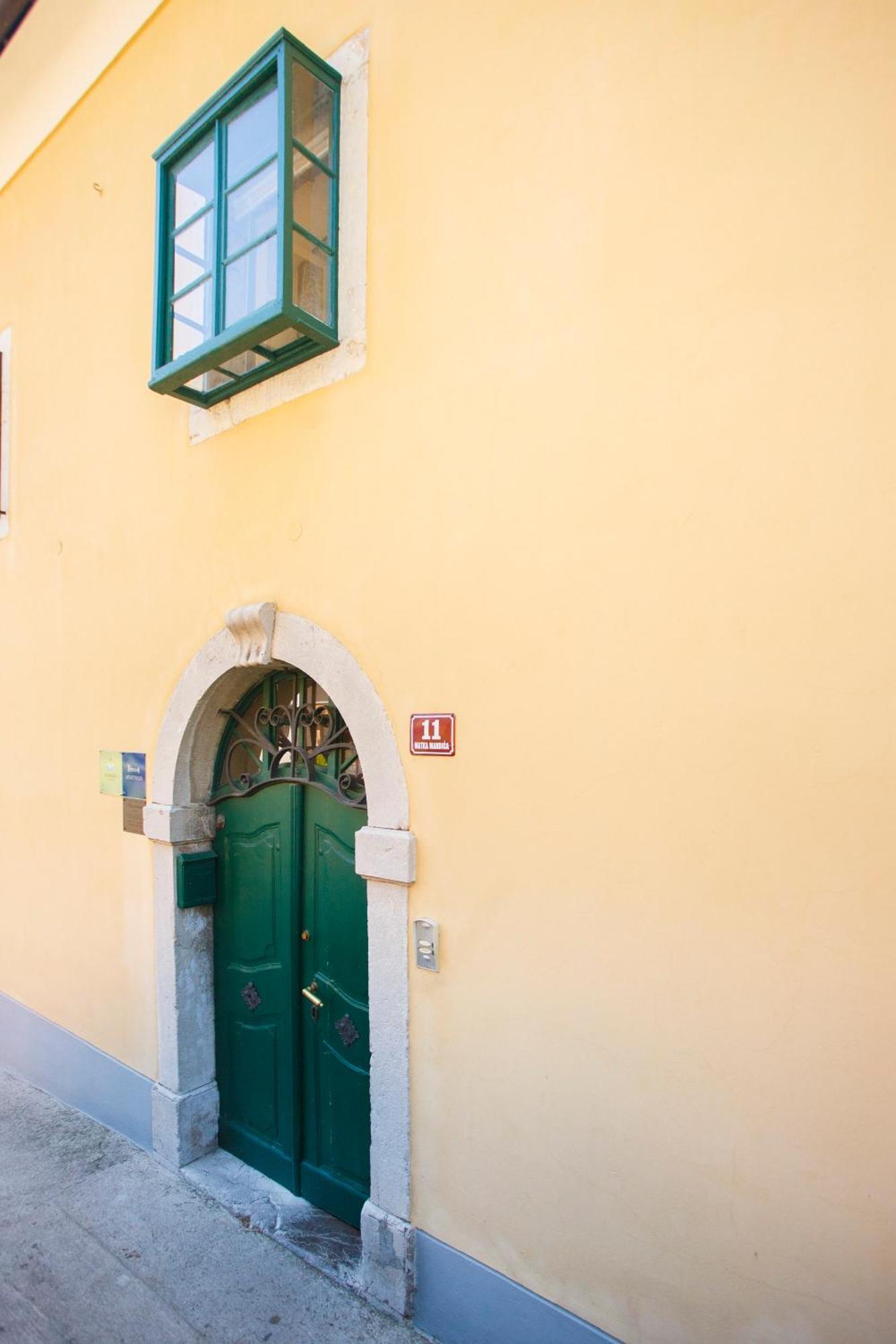 Apartments Villa Kastav In Old Town Center With Sea View And Parking المظهر الخارجي الصورة