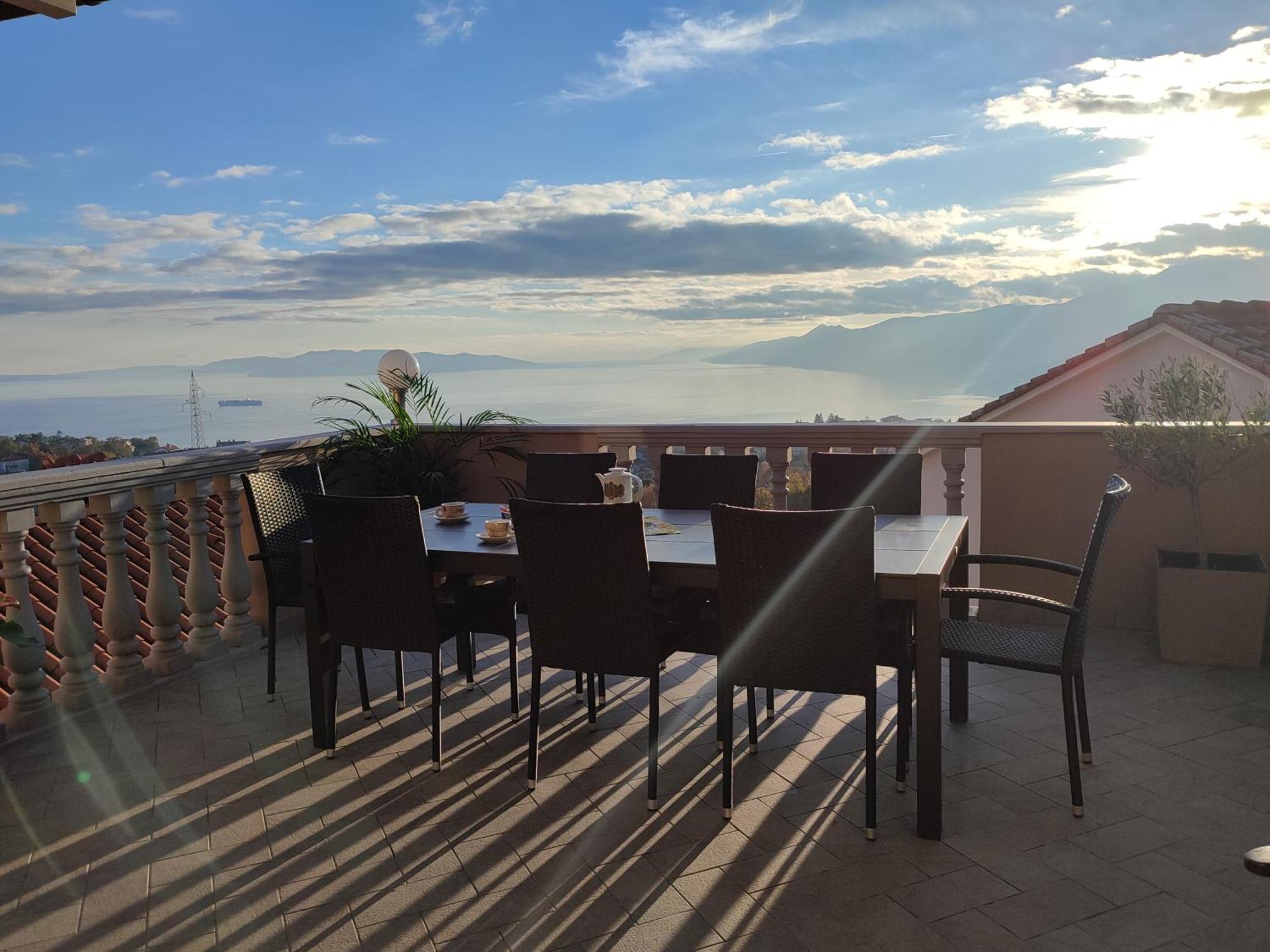 Apartments Villa Kastav In Old Town Center With Sea View And Parking المظهر الخارجي الصورة