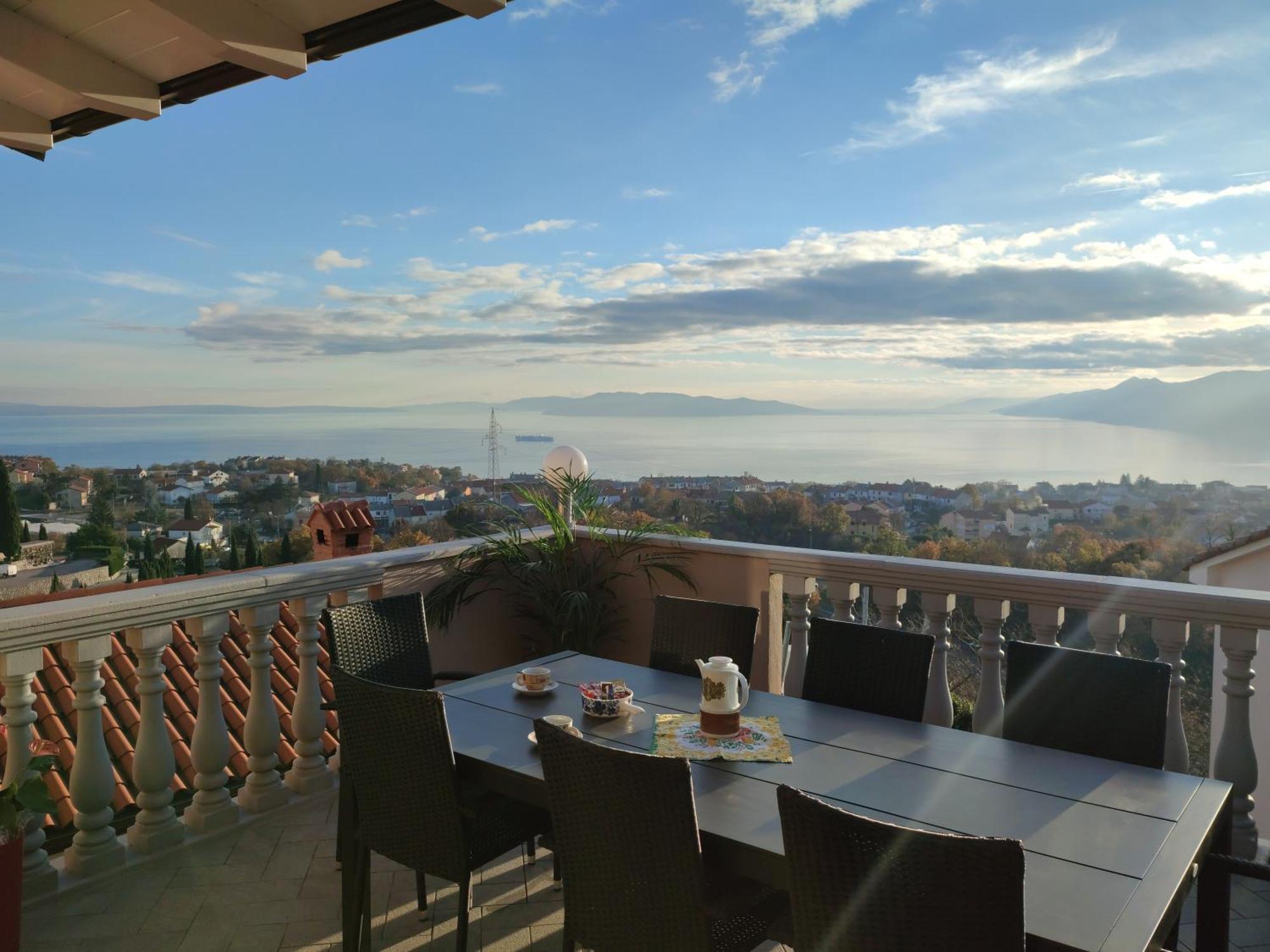 Apartments Villa Kastav In Old Town Center With Sea View And Parking المظهر الخارجي الصورة