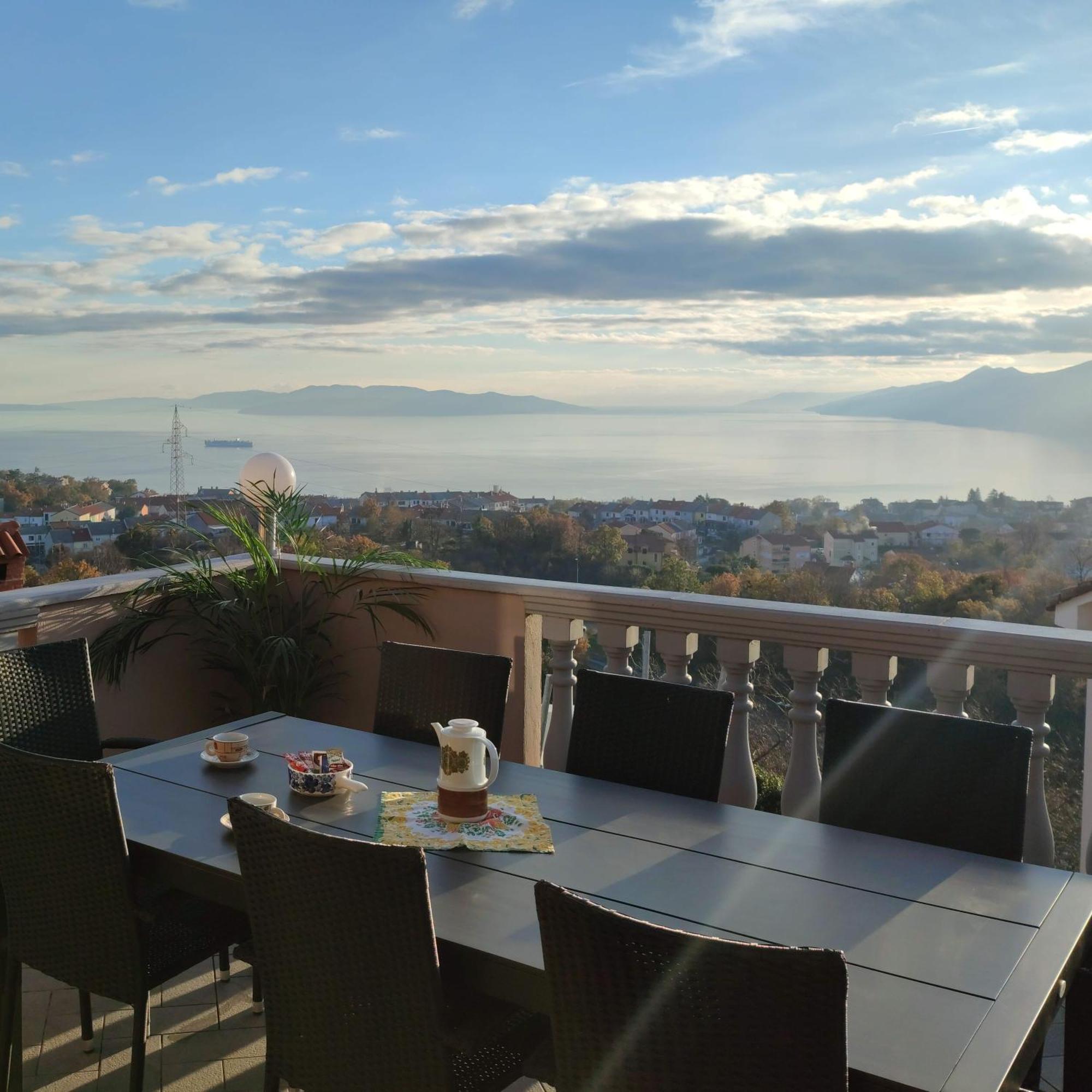 Apartments Villa Kastav In Old Town Center With Sea View And Parking المظهر الخارجي الصورة