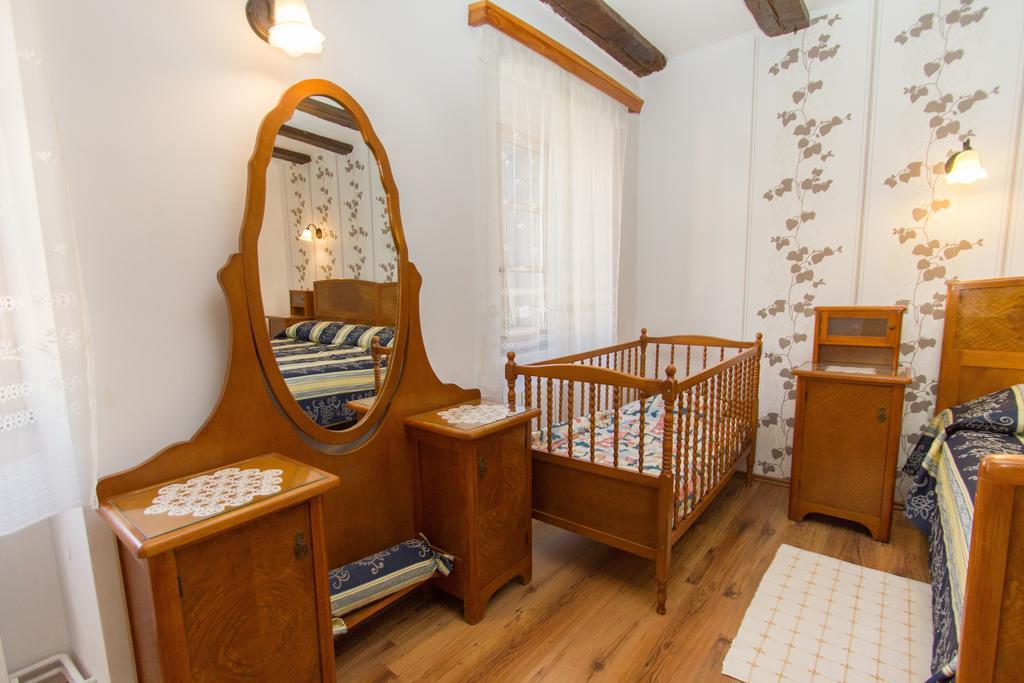 Apartments Villa Kastav In Old Town Center With Sea View And Parking المظهر الخارجي الصورة