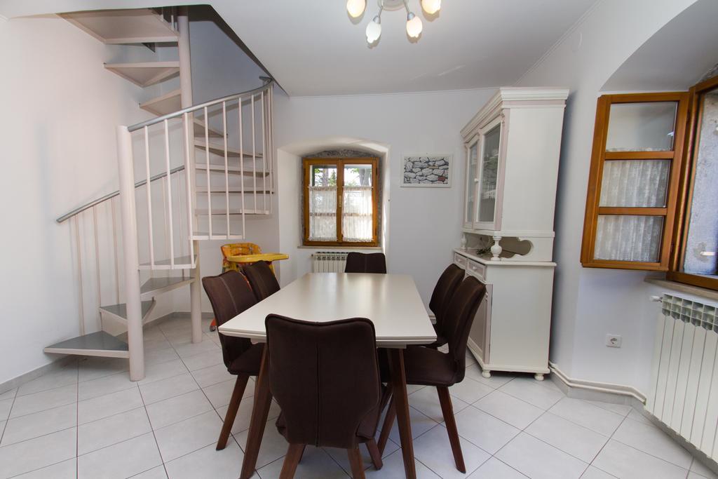 Apartments Villa Kastav In Old Town Center With Sea View And Parking المظهر الخارجي الصورة