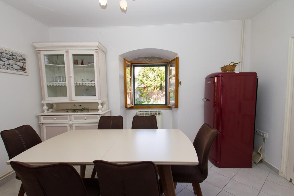 Apartments Villa Kastav In Old Town Center With Sea View And Parking المظهر الخارجي الصورة